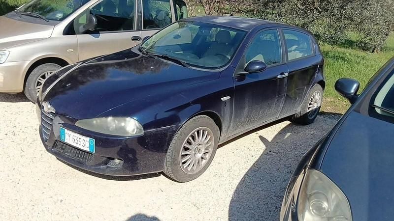 Usata Alfa Romeo 147 120 CV (88 kW) 2005 Utilitaria