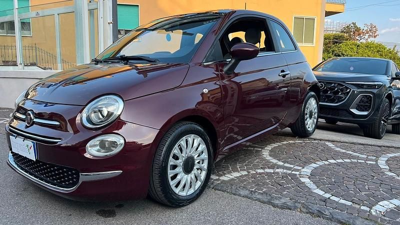 Usata Fiat 500 Dolcevita 69 CV (50 kW) 2021 Viola Berlina