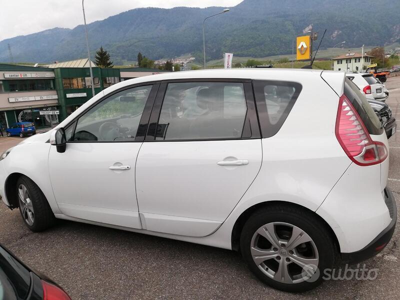 Usato 2012 Renault Scénic III 1.6 Diesel 131 CV (7.500 €)