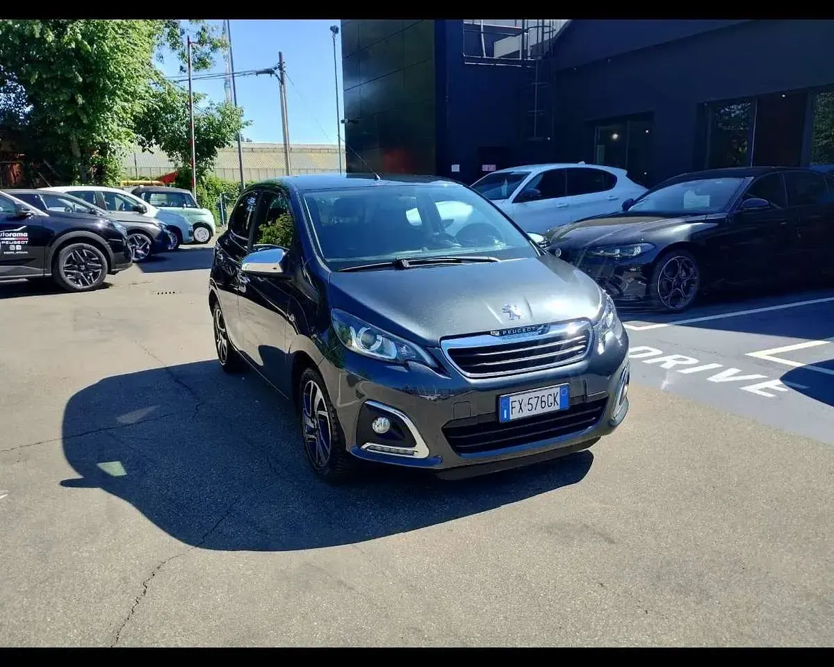 Usata Peugeot 108 Allure 72 CV (52 kW) 2019 Grigio Berlina