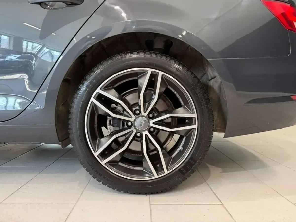 Usata Audi A4 Sport 190 CV (139 kW) 2017 Grigio Station wagon