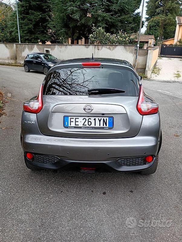 Usata Nissan Juke 110 CV (80 kW) 2016 Grigio SUV