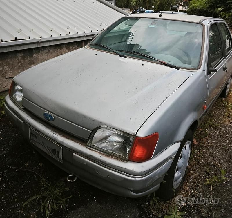 Usata Ford Fiesta 1991 Grigio Utilitaria