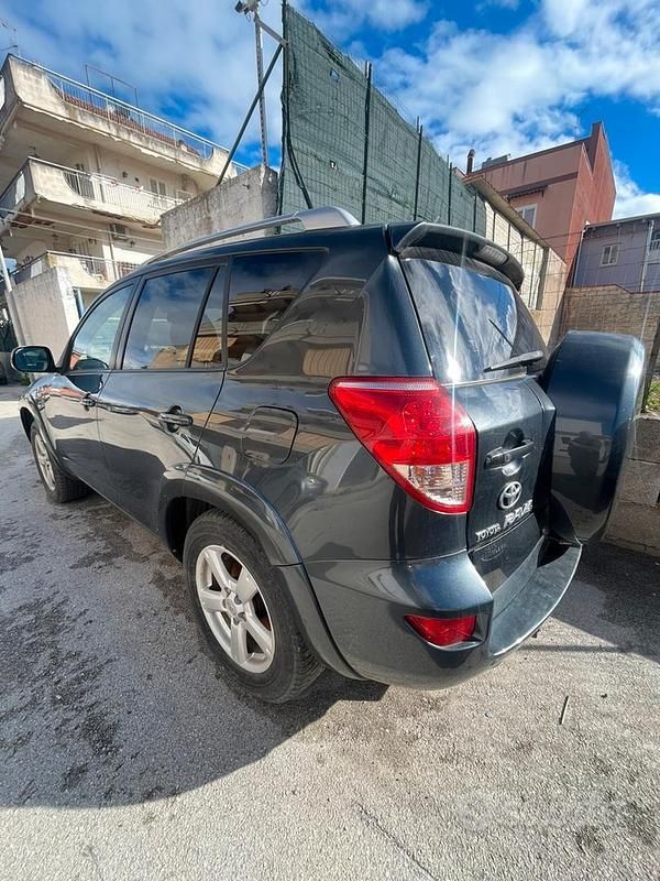 Usata Toyota RAV4 2006 Nero SUV