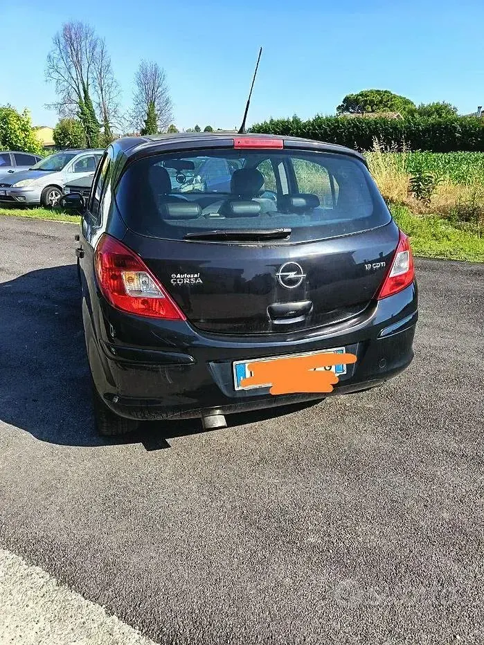 Usata Opel Corsa 69 CV (50 kW) 2007 Nero Utilitaria