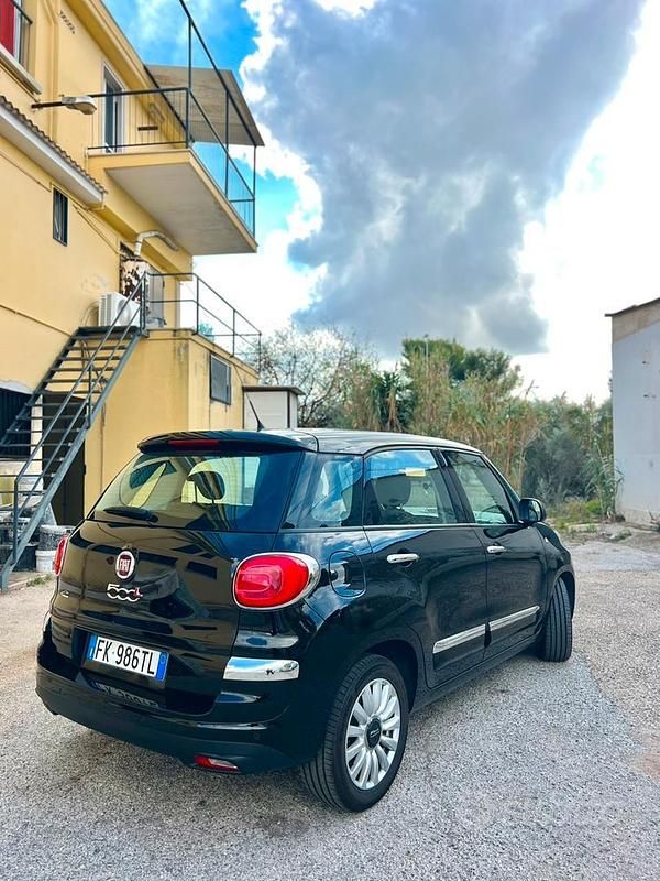Usata Fiat 500L Pop Star 120 CV (88 kW) 2017 Nero Monovolume