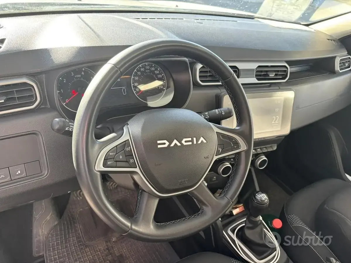 Usata Dacia Duster 101 CV (74 kW) 2024 Bianco SUV