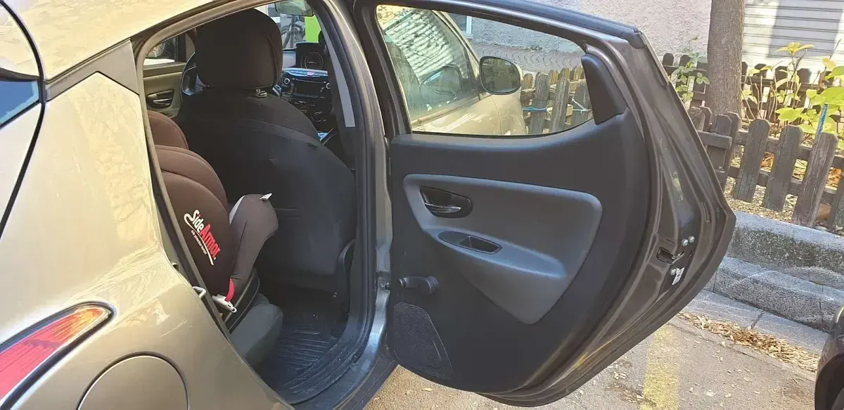 Usata Lancia Ypsilon S 86 CV (63 kW) 2011 Utilitaria