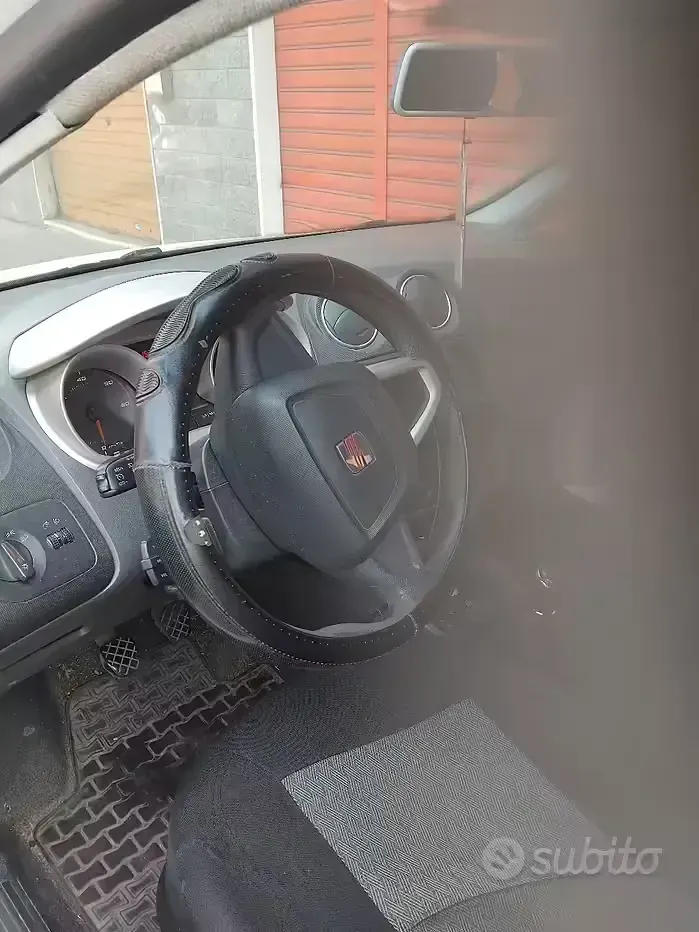 Usata Seat Ibiza 90 CV (66 kW) 2010