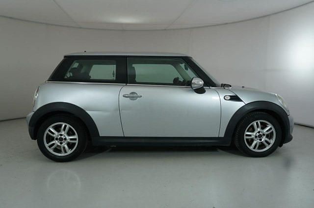 Usata Mini Cooper 98 CV (72 kW) 2010 Grigio Utilitaria
