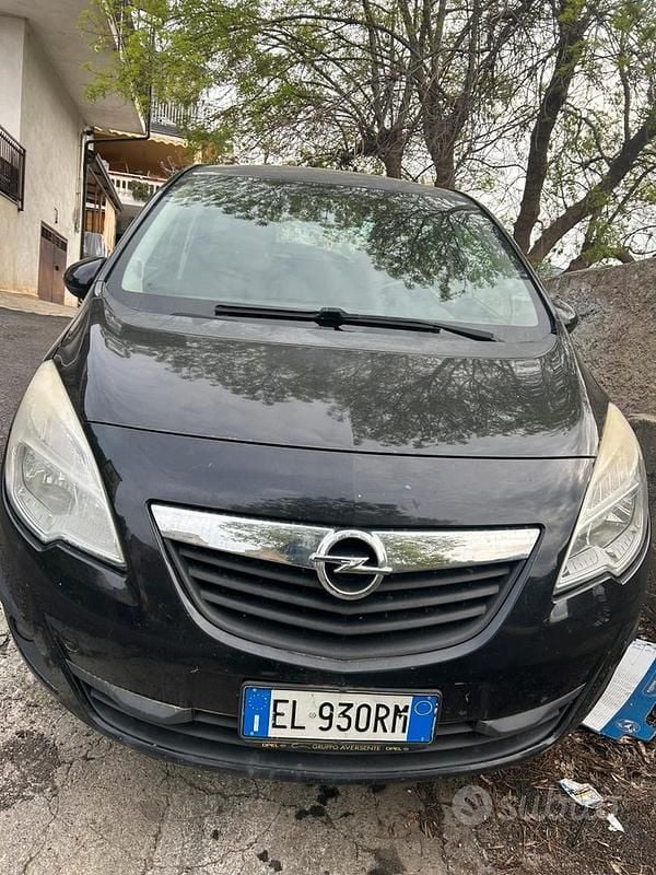 Usata Opel Meriva 110 CV (80 kW) 2011 Nero Monovolume