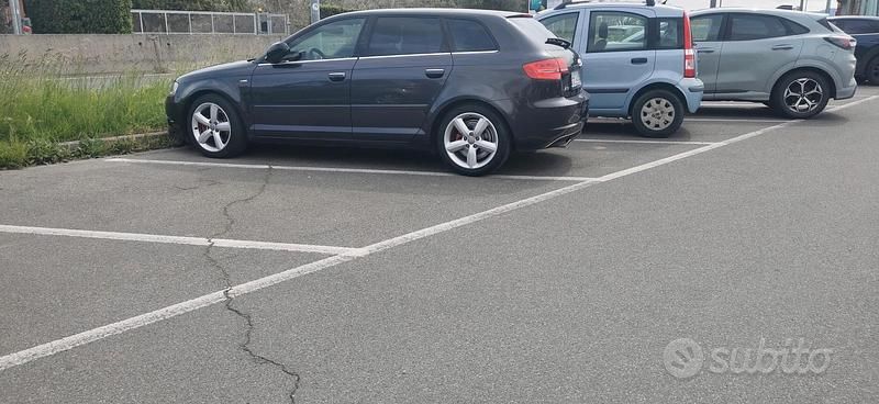 Usata Audi A3 Ambition 102 CV (75 kW) 2011 Blu Utilitaria