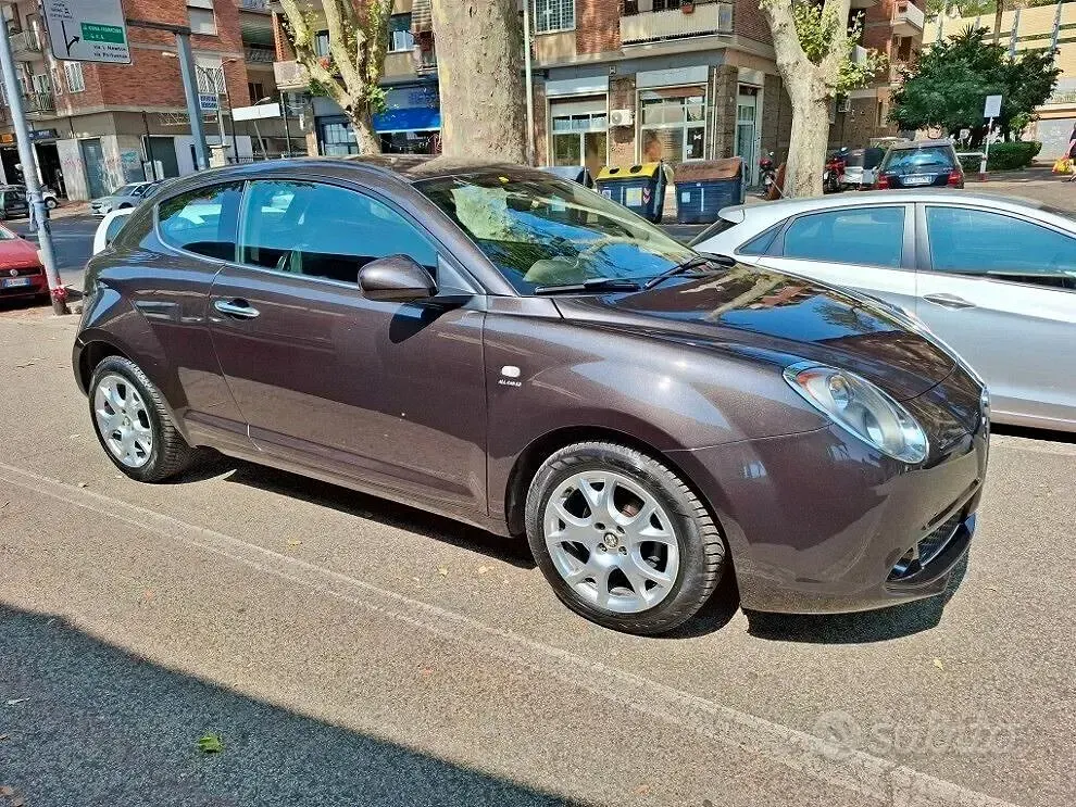 Usata Alfa Romeo MiTo 105 CV (77 kW) 2014 Marrone Utilitaria