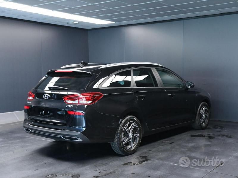 Usata Hyundai i30 Prime 136 CV (100 kW) 2021 Nero Station wagon