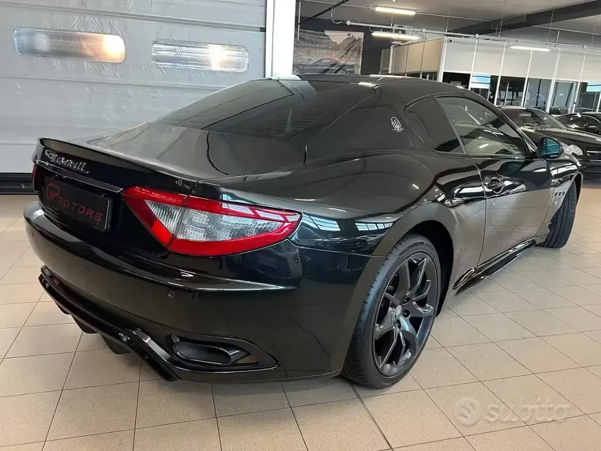 Usata Maserati Granturismo 460 CV (338 kW) 2014 Nero Coupé