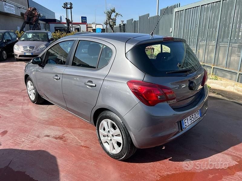 Usata Opel Corsa Edition 85 CV (62 kW) 2015 Grigio Utilitaria