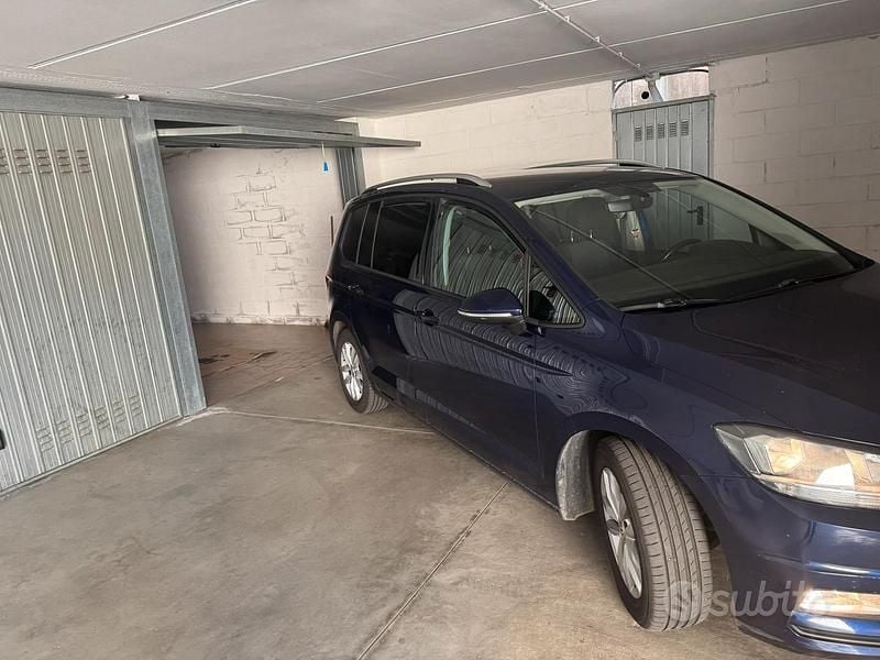 Usata VW Touran 110 CV (80 kW) 2016 Blu Monovolume