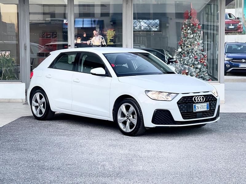 Bianco Usata 2023 Audi A1 Tre volumi | 18.900 € (Super prezzo) - Immagine 1/4