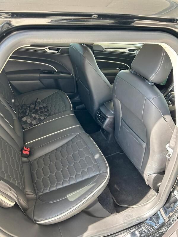 Usata Ford Mondeo Vignale 140 CV (102 kW) 2019 Nero Station wagon