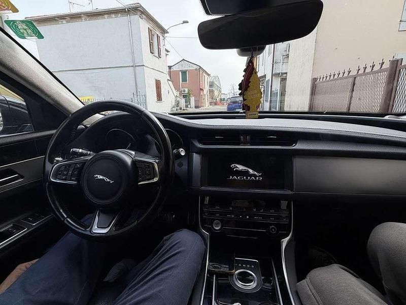 Usata Jaguar XF Portfolio 179 CV (131 kW) 2019 Berlina