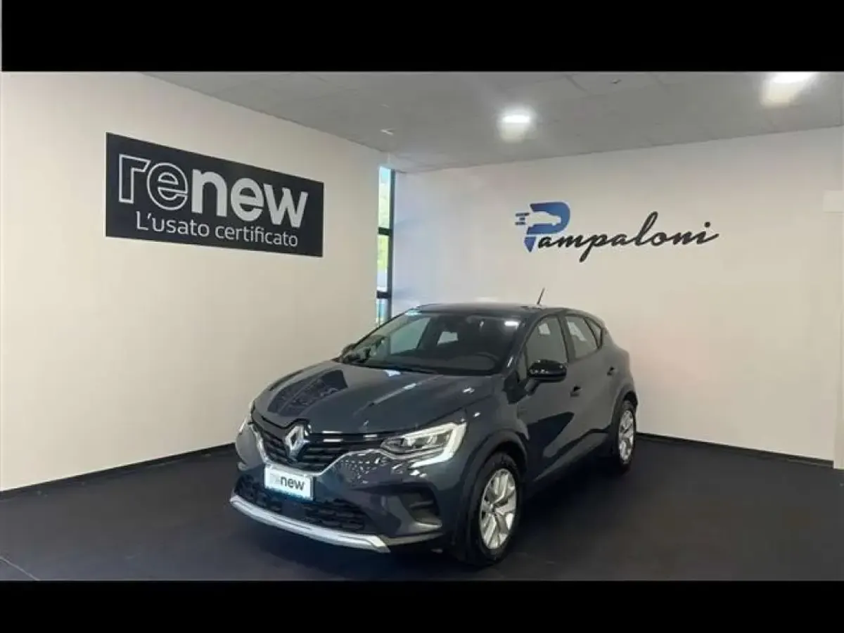 Second-hand Renault Captur Equilibre 145 CP (106 kW) 2022 Albastru SUV