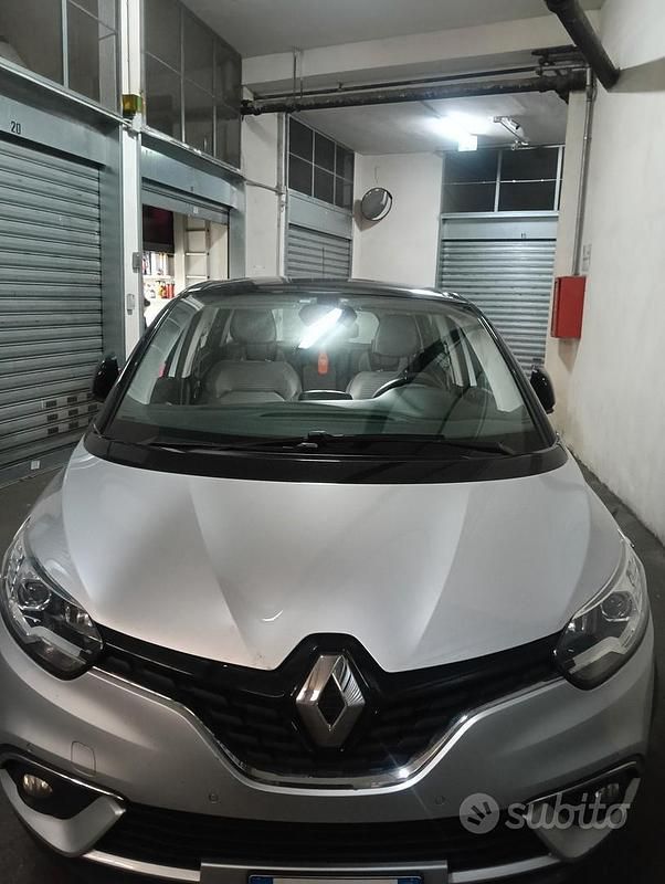 Usata Renault Grand Scénic IV 120 CV (88 kW) 2019 Grigio Monovolume