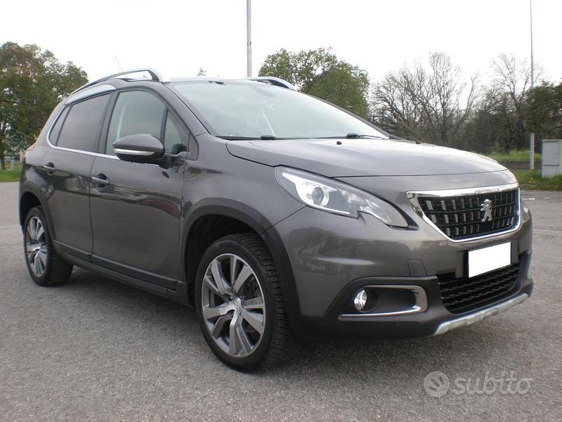 Usata Peugeot 2008 120 CV (88 kW) 2018 Grigio SUV