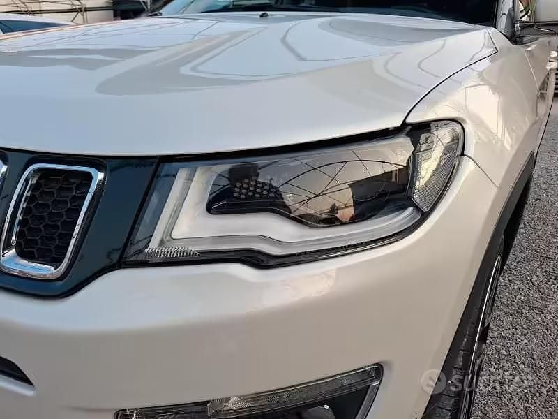 Usata Jeep Compass Limited 170 CV (125 kW) 2017 Bianco SUV