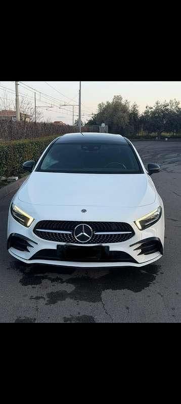 Usata Mercedes A180 Premium 116 CV (85 kW) 2019 Berlina