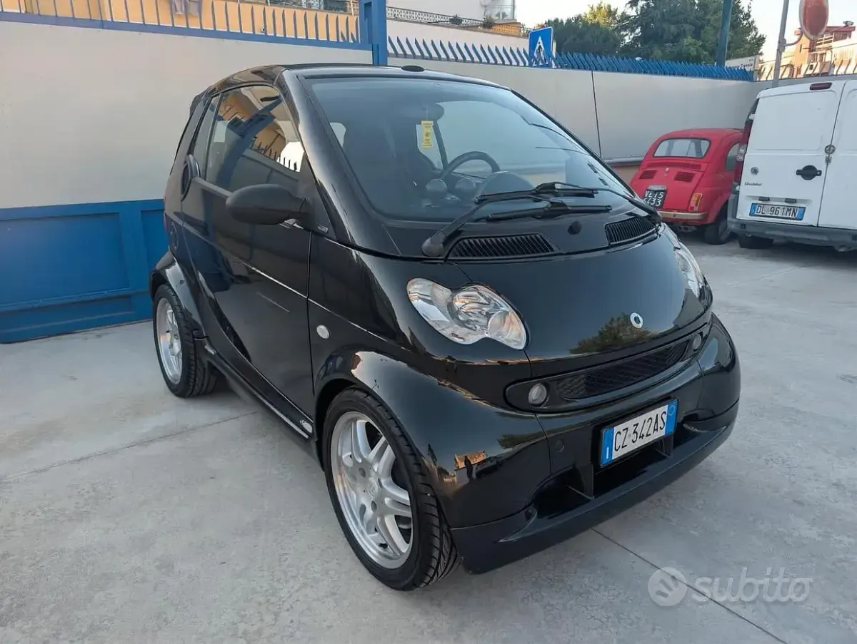 Usata Smart ForTwo Cabrio Brabus 75 CV (55 kW) 2005 Nero Cabrio