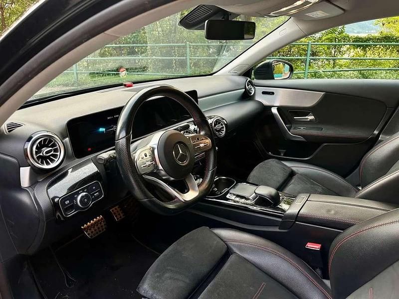 Begagnad Mercedes A250 Premium 224 HK (164 kW) 2018 Svart Sedan
