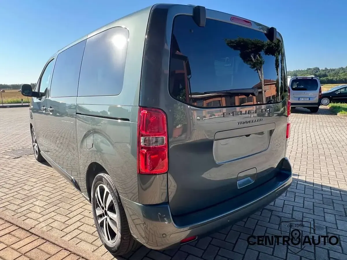 Nuova Peugeot Traveller Business-Line 179 CV (131 kW) 2026 Verde kapari Monovolume