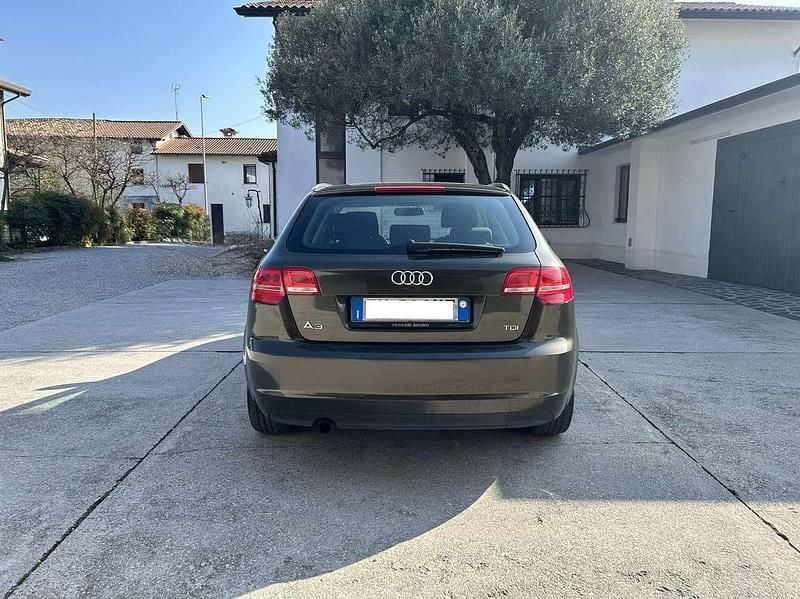 Usata Audi A3 Ambiente 90 CV (66 kW) 2013 Marrone Berlina