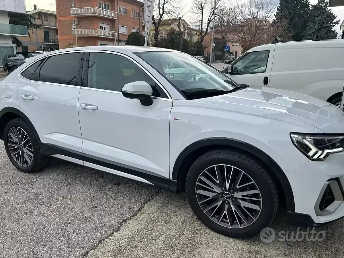 Usata Audi Q3 Sportback S-Line 150 CV (110 kW) 2022 Bianco SUV