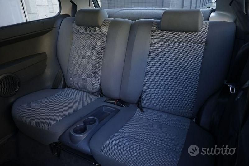 Begagnad VW Fox Sportline 54 HK (39 kW) 2011 Grå Halvkombi