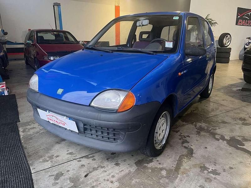 Usata Fiat Seicento Young 39 CV (28 kW) 1999 Blu metallizzato Utilitaria