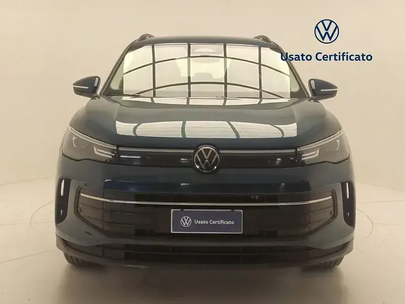 Usata VW Tiguan Life 150 CV (110 kW) 2025 Night shade blue SUV