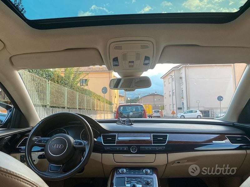 Usata Audi A8 351 CV (258 kW) 2010 Blu Berlina