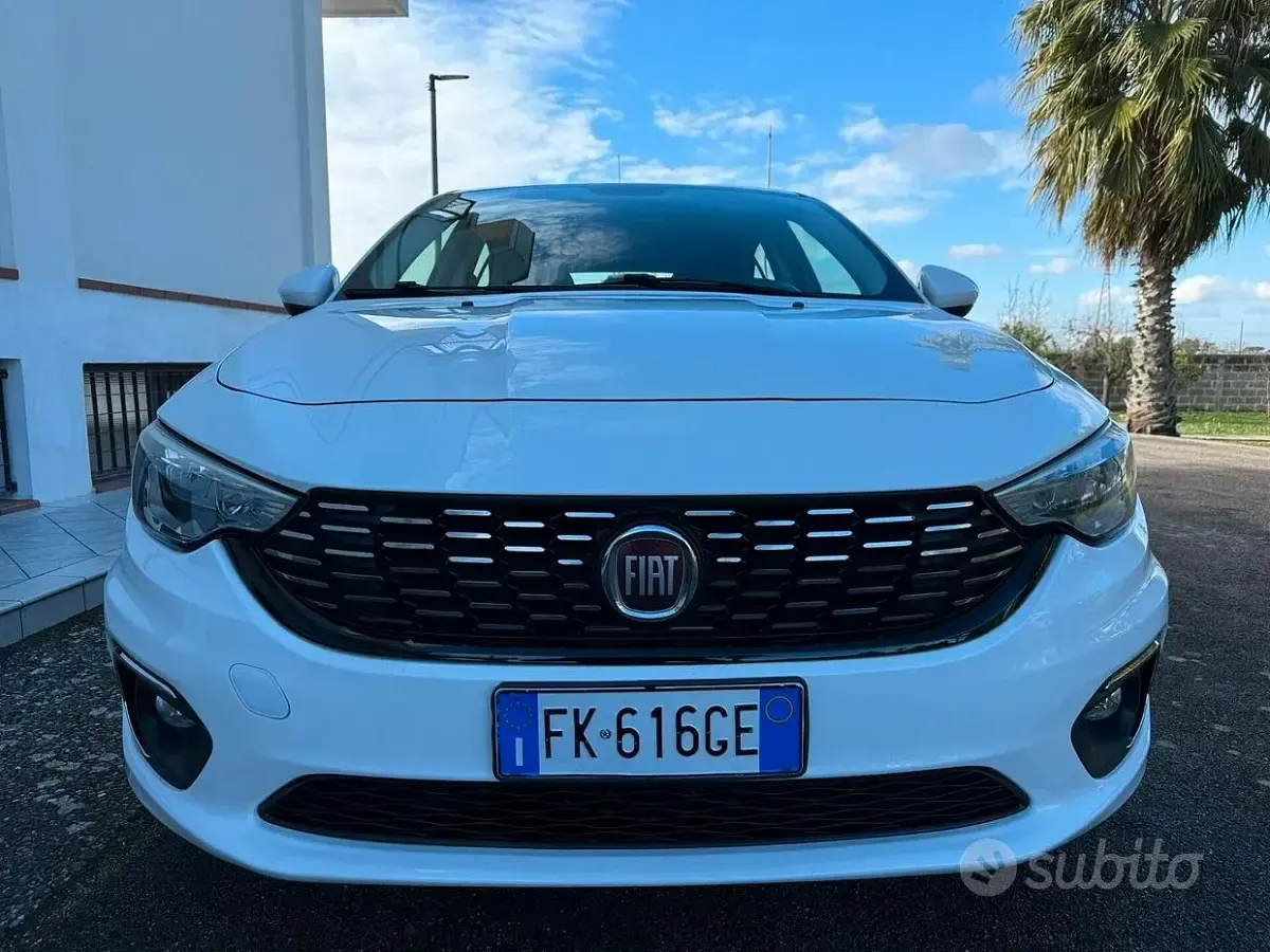 Usata Fiat Tipo 95 CV (69 kW) 2017 Bianco Berlina
