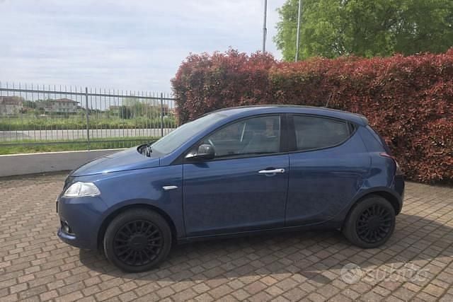 Gebraucht Lancia Ypsilon S 69 PS (50 kW) 2023 Blau Kleinwagen