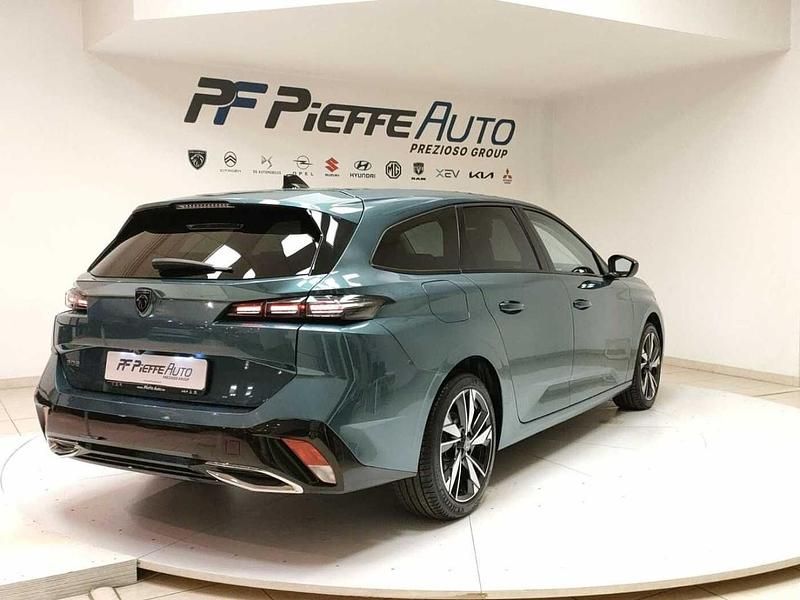 Usata Peugeot 308 S 131 CV (96 kW) 2022 Verde Station wagon