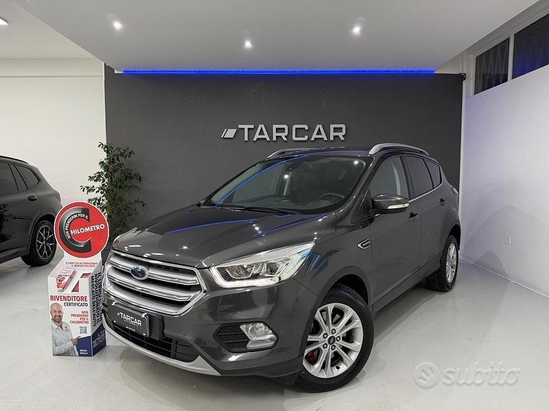Usata Ford Kuga Titanium 120 CV (88 kW) 2018 Grigio SUV