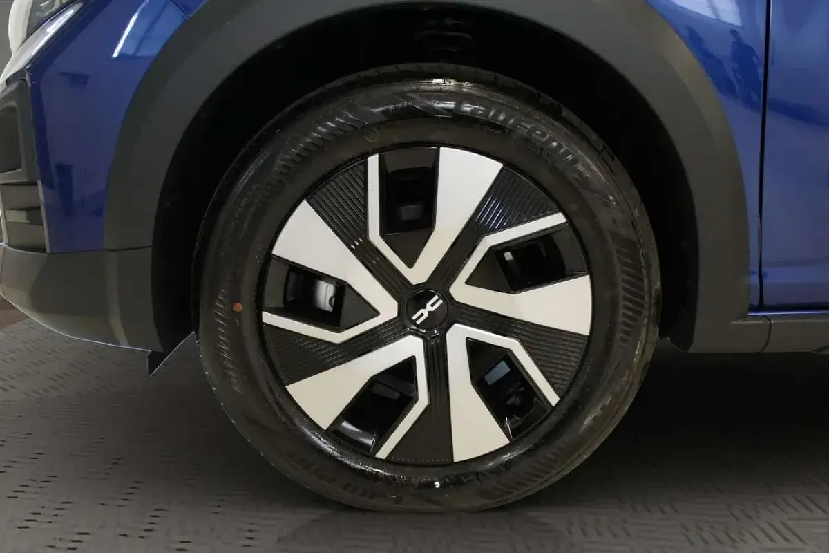 Nuova Dacia Sandero Expression 122 CV (89 kW) 2026 Blu/azzurro SUV