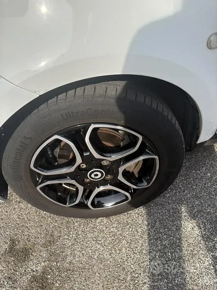Usata Smart ForTwo Electric Drive 41 kW (56 CV) 2018 Grigio Cabrio