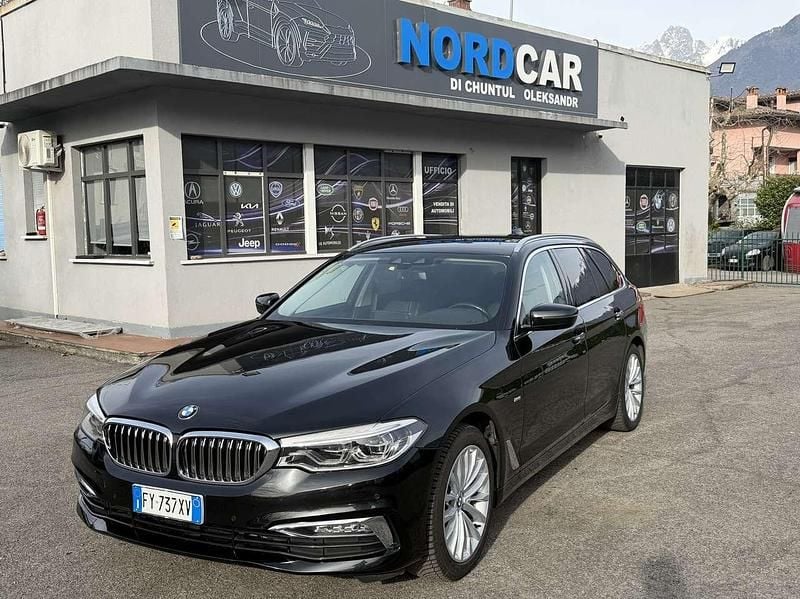 Usata BMW 520 Luxury Line 190 CV (139 kW) 2019 Nero Station wagon