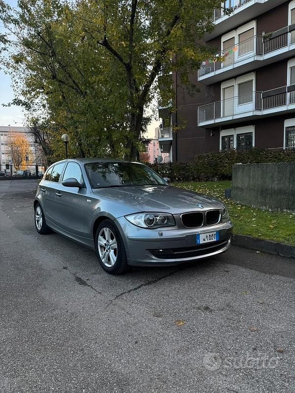 Usata BMW 120 Efficient Dynamics 177 CV (130 kW) 2009 Grigio Utilitaria
