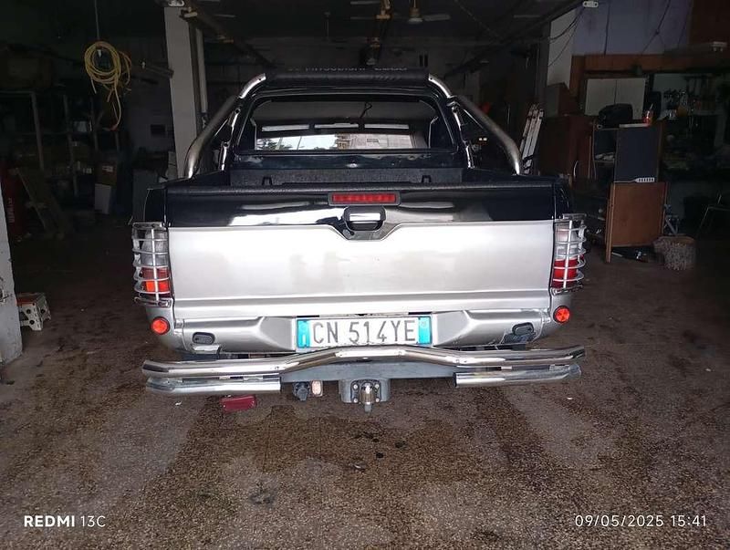 Usata 2005 Mitsubishi L200 Intense Pick-up | 16.000 € (Molto cara) - Immagine 1/4