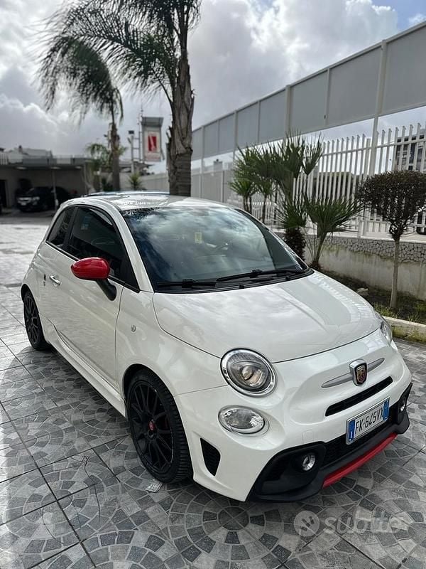Usata Fiat 500 Abarth 160 CV (117 kW) 2017 Bianco Berlina