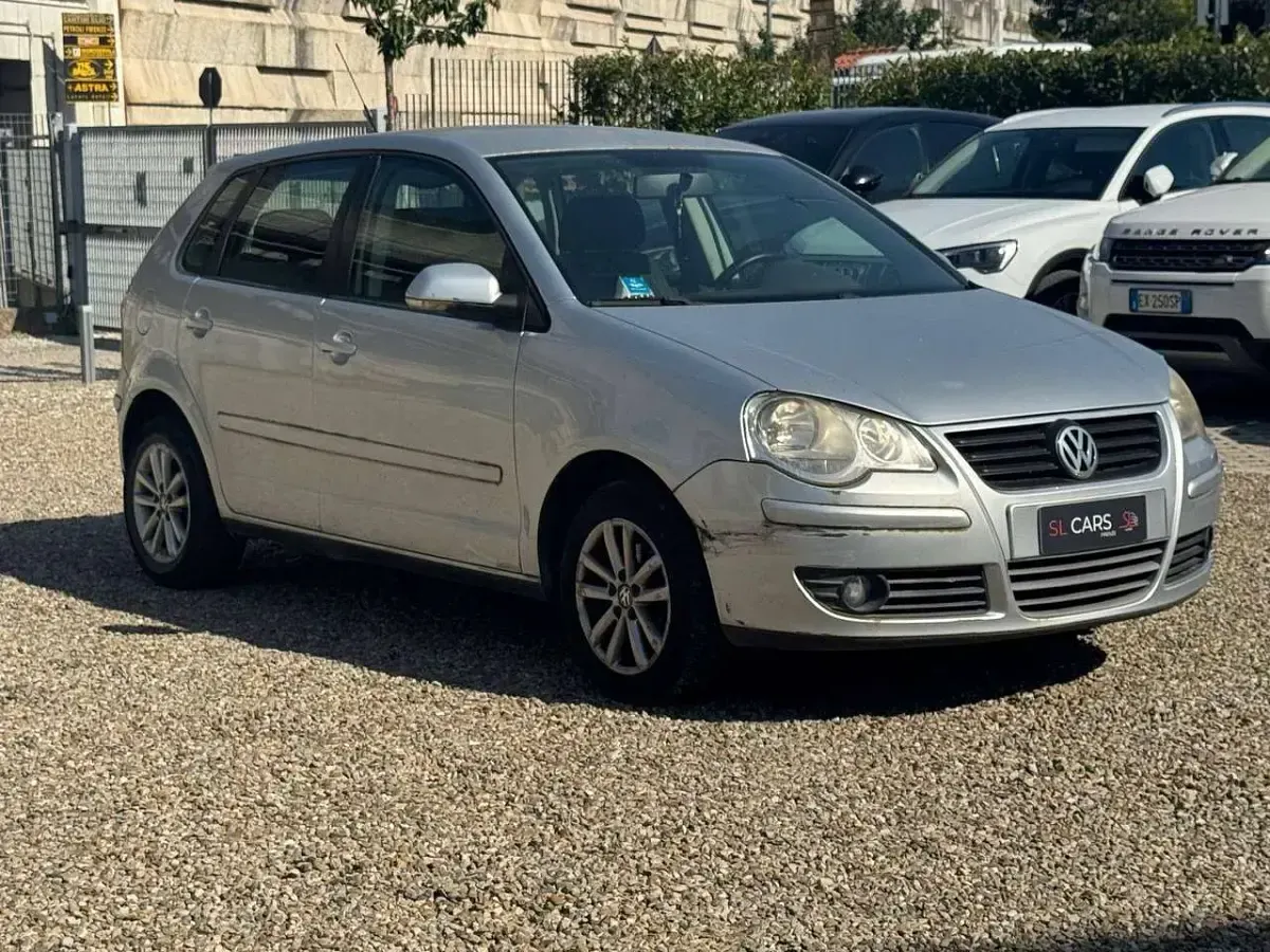 Usata VW Polo Comfortline 69 CV (50 kW) 2009 Argento Utilitaria