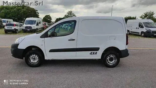 Usata Peugeot Partner 99 CV (72 kW) 2018 Bianco